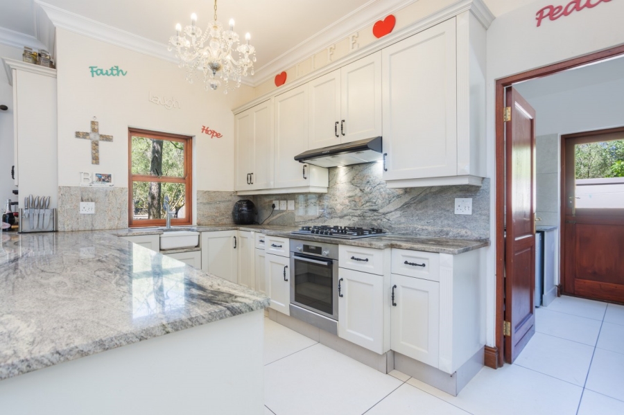 5 Bedroom Property for Sale in Val De Vie Estate Western Cape